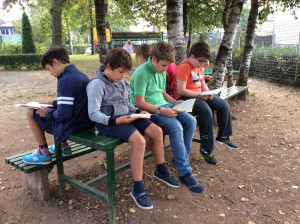 4M Reading Under The Trees 5